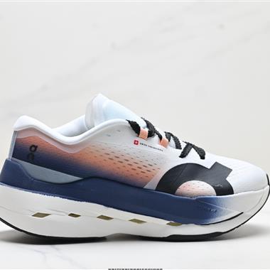 On 昂跑 Cloudboom Max 舒適百搭支撐輕便 馬拉松跑步鞋