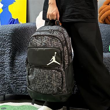 NIKE   2026新款時尚休閒包  尺寸：48*30*16CM