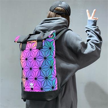 Adidas   2026新款時尚休閒包  尺寸：46* 28*16CM