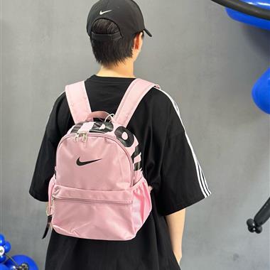 NIKE   2026新款時尚休閒包  尺寸：31  *25* 12CM