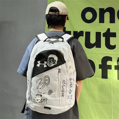 Under Armour   2026新款時尚休閒包  尺寸：48*32*20CM