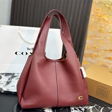 COACH   2026新款女生時尚包包  尺寸：35*27CM