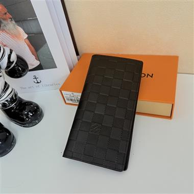 LOUIS VUITTON   2026新款時尚包包  尺寸：19*10*2CM