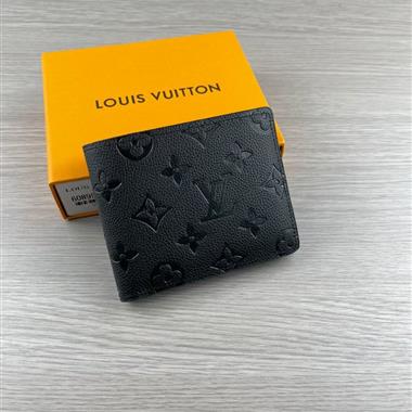 LOUIS VUITTON   2026新款時尚包包  尺寸：12*9CM