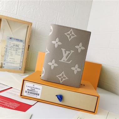 LOUIS VUITTON   2026新款時尚包包  尺寸：10*14*2.5CM