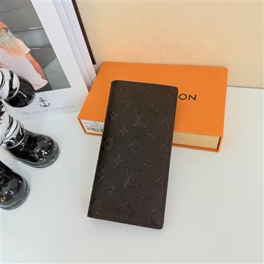 LOUIS VUITTON   2026新款時尚包包  尺寸：19*10*2CM