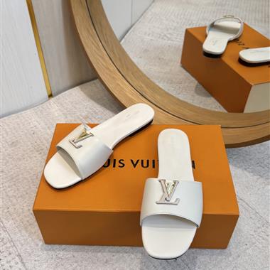 Louis Vuitton   2026新款女生休閒時尚鞋子