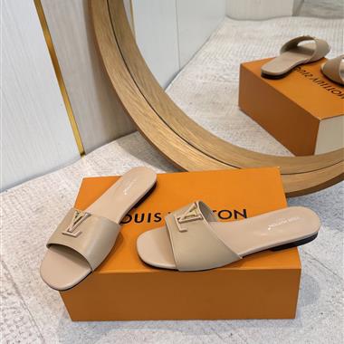 Louis Vuitton   2026新款女生休閒時尚鞋子