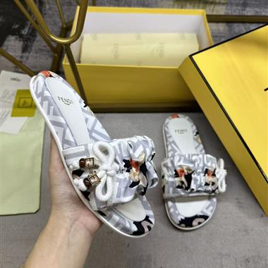 FENDI   2026新款女生休閒時尚鞋子