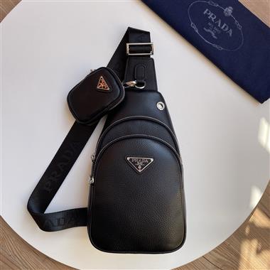 PRADA   2026新款男生時尚包包 尺寸：29*17*6.5CM