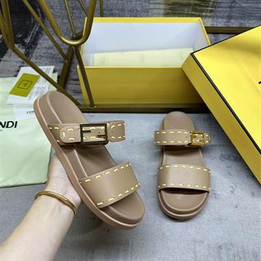 FENDI   2026新款男生休閒時尚鞋子