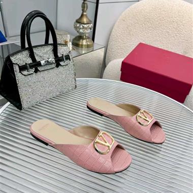 Valentino   2026新款女生休閒時尚鞋子