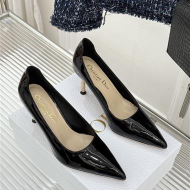 DIOR   2026新款女生休閒時尚鞋子