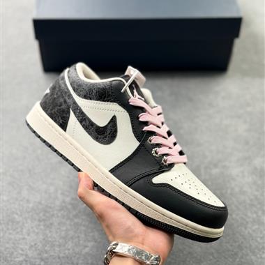 NIKE  Air Jordan 1 Low AJ1 低幫休閒板鞋