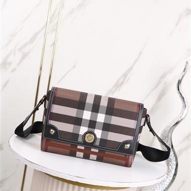 BURBERRY   2026新款女生時尚包包   尺寸：25*8.5*18CM