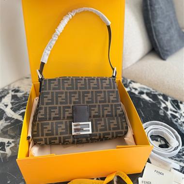 FENDI   2026新款女生時尚包包  尺寸：28CM