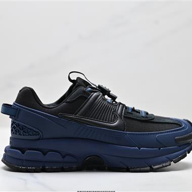 Nike Zoom Vomero Roam 復古休閒運動慢跑鞋