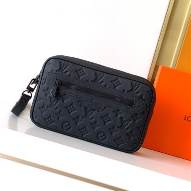 LOUIS VUITTON   2026新款男生時尚包包   尺寸：25x16x5.5CM