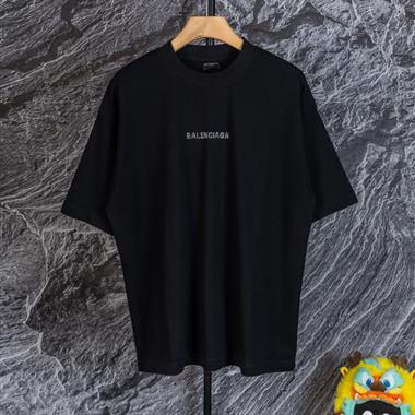 Balenciaga   2026夏季新款短袖T恤  尺寸偏大