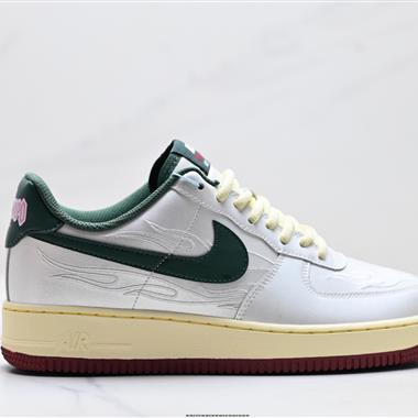 NIKE AIR FORCE 1‘07 LV8
