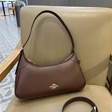 COACH   2026新款女生時尚包包  尺寸：35.5*21*8.5CM