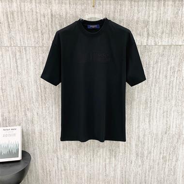 LouisVuitton   2026夏季新款短袖T恤   尺寸偏大