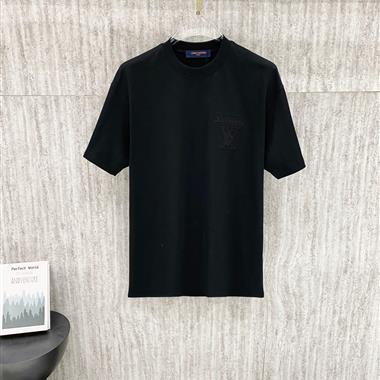 LouisVuitton   2026夏季新款短袖T恤   尺寸偏大