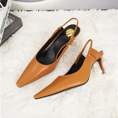 YSL   2026新款女生休閒時尚鞋子