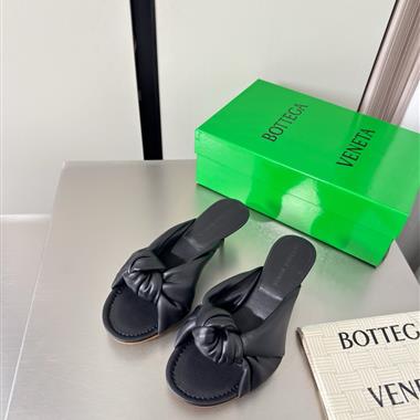 BOTTEGA VENETA  2026新款女生休閒時尚鞋子