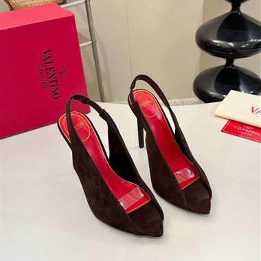 Valentino    2026新款女生休閒時尚鞋子