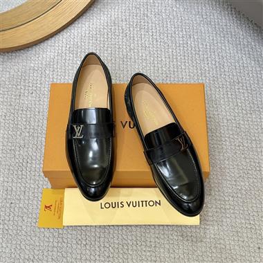 Louis Vuitton   2026新款男生休閒時尚鞋子