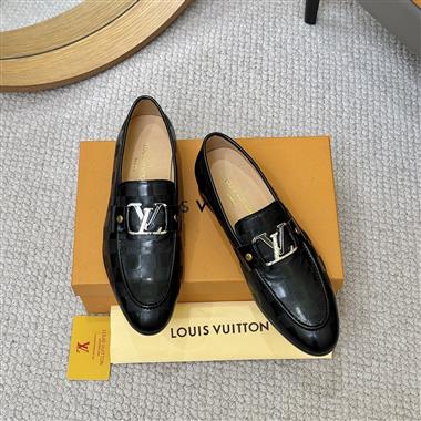 Louis Vuitton   2026新款男生休閒時尚鞋子