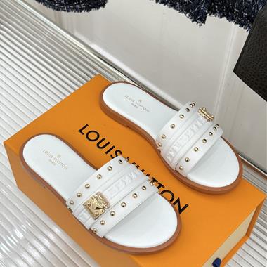 Louis Vuitton   2026新款女生休閒時尚鞋子