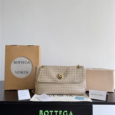 BOTTEGA VENETA  2026新款女生時尚包包  尺寸：27*16*6CM