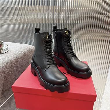 Valentino   2026新款女生休閒時尚鞋子