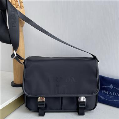 PRADA   2026新款男生時尚包包  尺寸：27×19×8CM