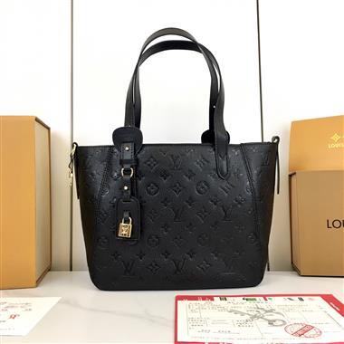 LOUIS VUITTON   2026新款女生時尚包包  尺寸：40*15*22CM