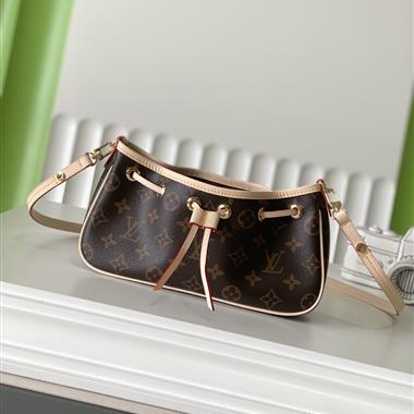 LOUIS VUITTON  2026新款女生時尚包包  尺寸：24×13×8CM