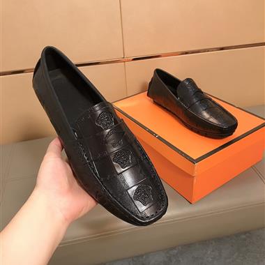VERSACE  2026新款男生休閒時尚鞋子