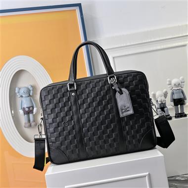 LOUIS VUITTON    2026新款男生時尚包包   尺寸：29*40*8CM
