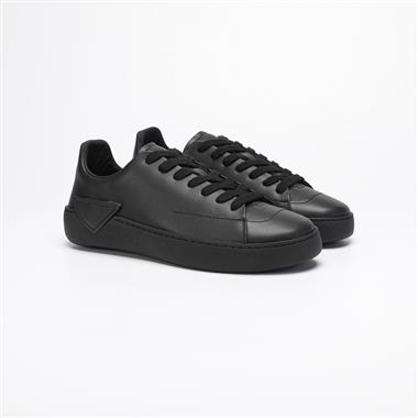 PRADA   2026新款女生休閒時尚鞋子
