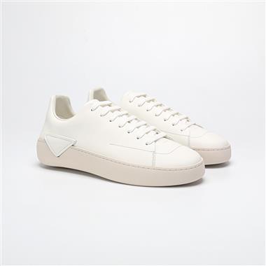 PRADA   2026新款女生休閒時尚鞋子