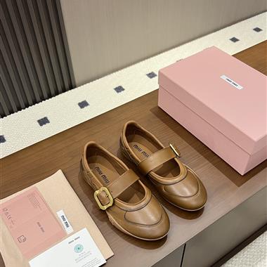 MiuMiu  2026新款女生休閒時尚鞋子