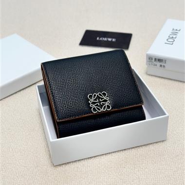 LOEWE  2026新款時尚包包 尺寸：10*9.5CM
