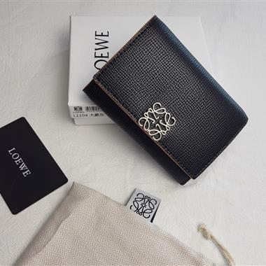 LOEWE  2026新款時尚包包 尺寸：12x9.5x3CM