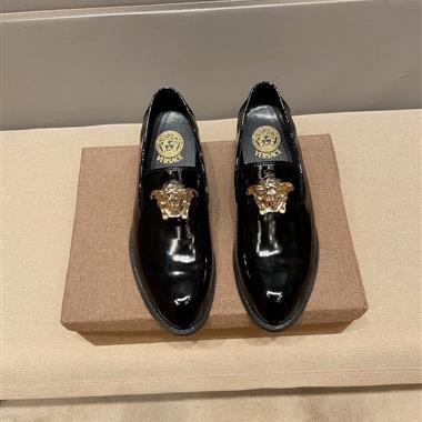 VERSACE   2026新款男生休閒時尚鞋子
