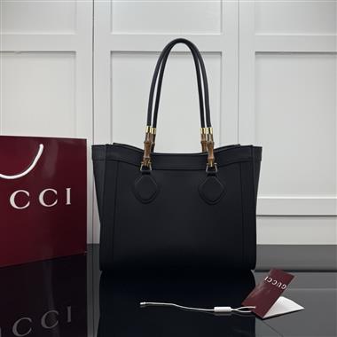 GUCCI   2026新款女生時尚包包   尺寸：30.5*25*13CM