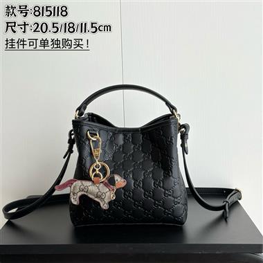 GUCCI   2026新款女生時尚包包   尺寸：20.5x18x11.5CM