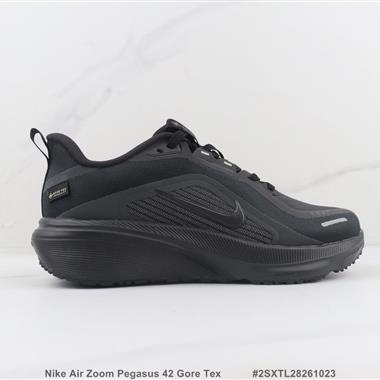 Nike Air Zoom Pegasus 42 Gore Tex 減震跑步鞋